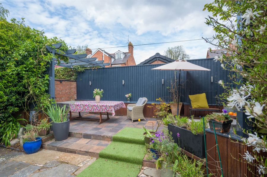 20 Knockbreda Road