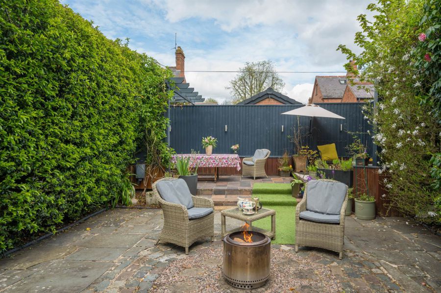 20 Knockbreda Road