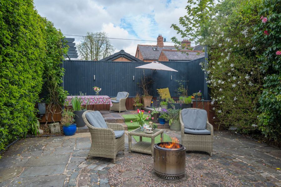 20 Knockbreda Road