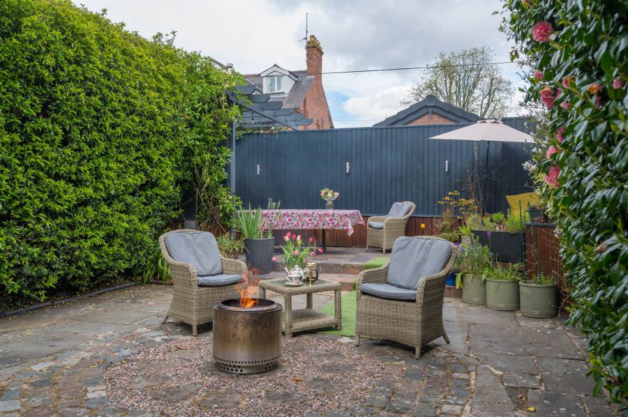 20 Knockbreda Road
