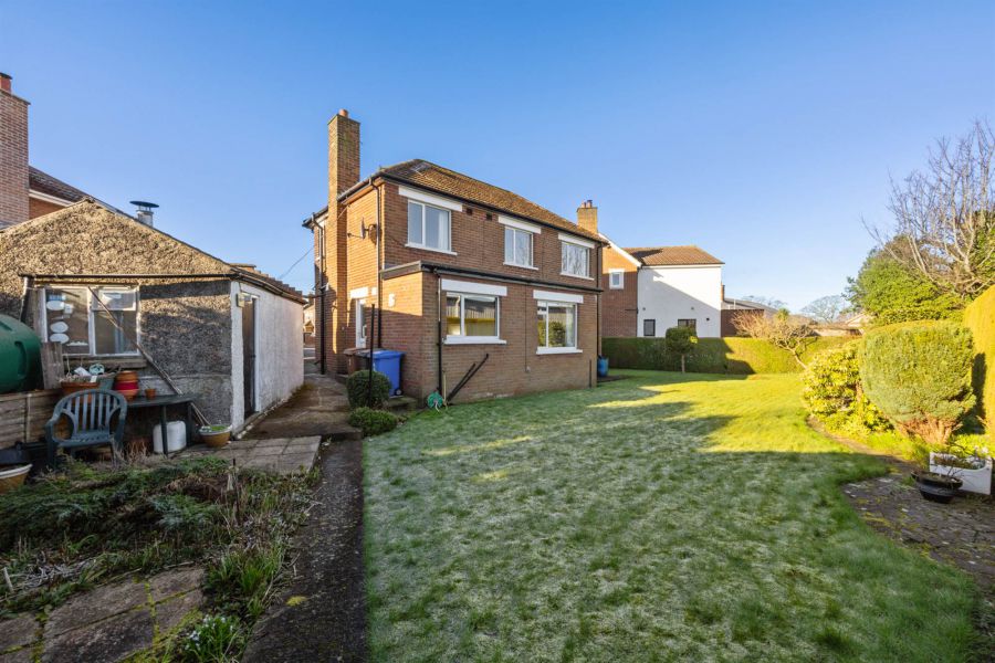 16 Edgcumbe Park