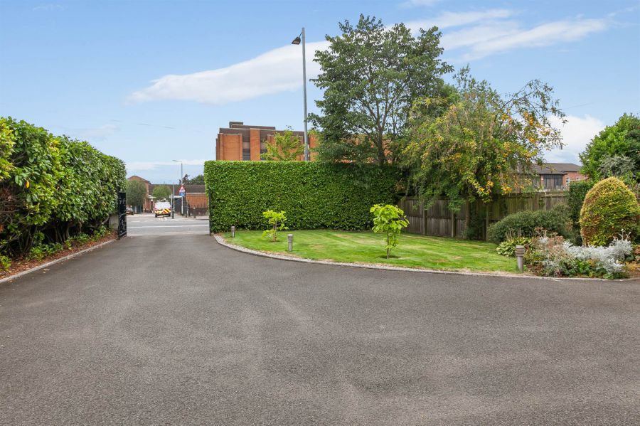 412 Upper Newtownards Road