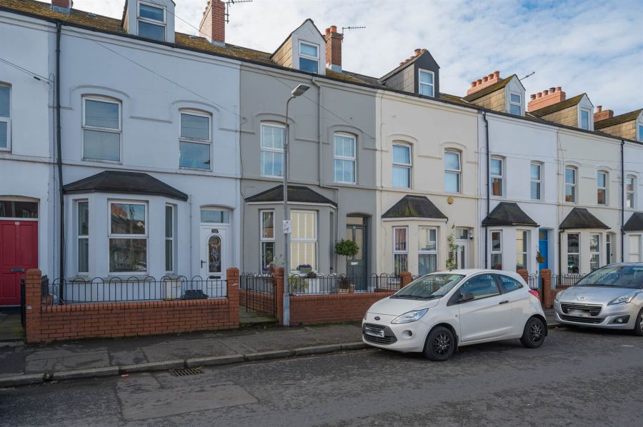 30 Belmont Avenue, Belmont, Belfast, BT4 3DD