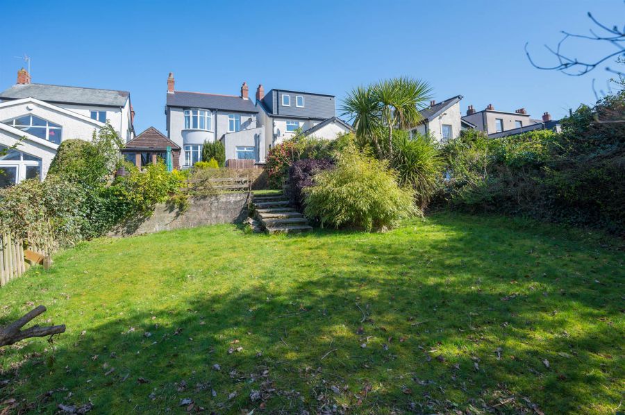 29 Kirkliston Park