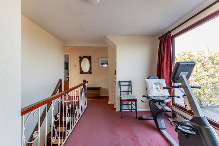 12 Rosemount Park