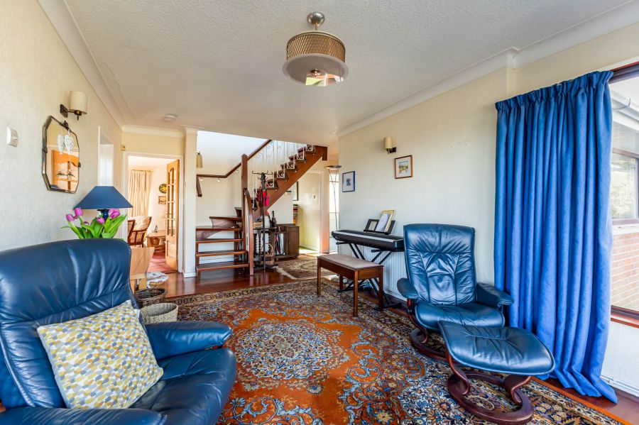 12 Rosemount Park