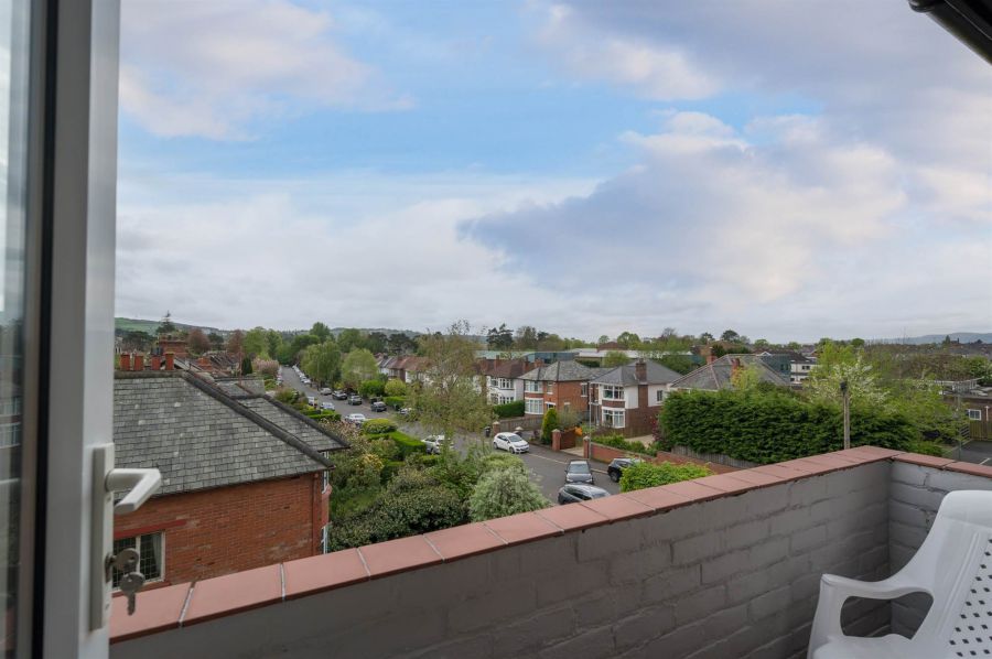 5 Knockhill Court