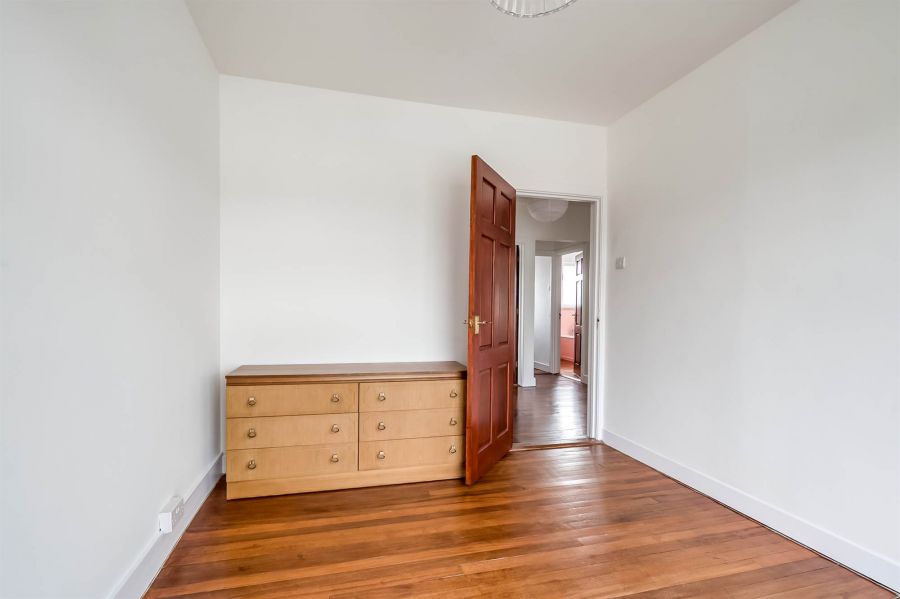 5 Knockhill Court
