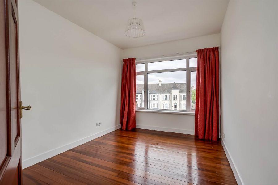 5 Knockhill Court