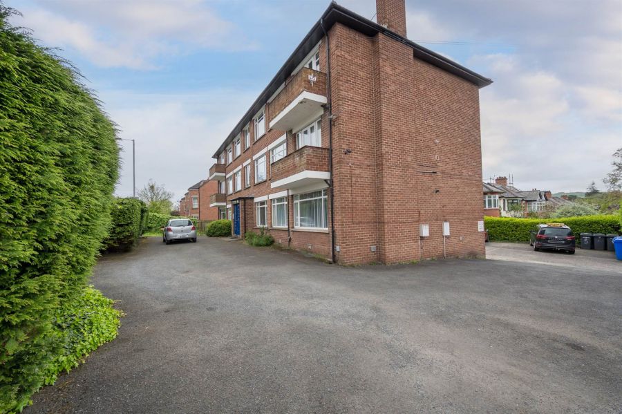 5 Knockhill Court