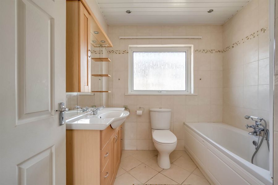 23 Glenview Gardens