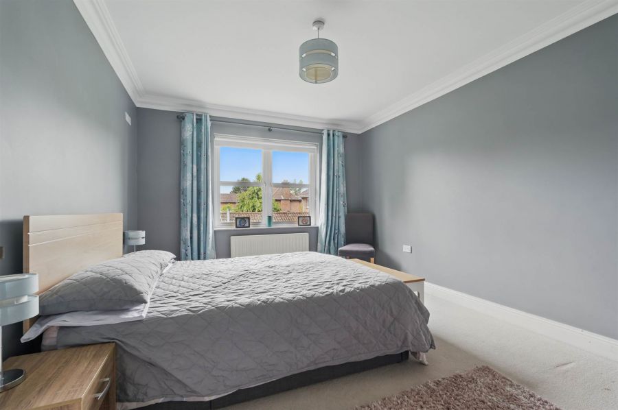 2b Wilshere Drive
