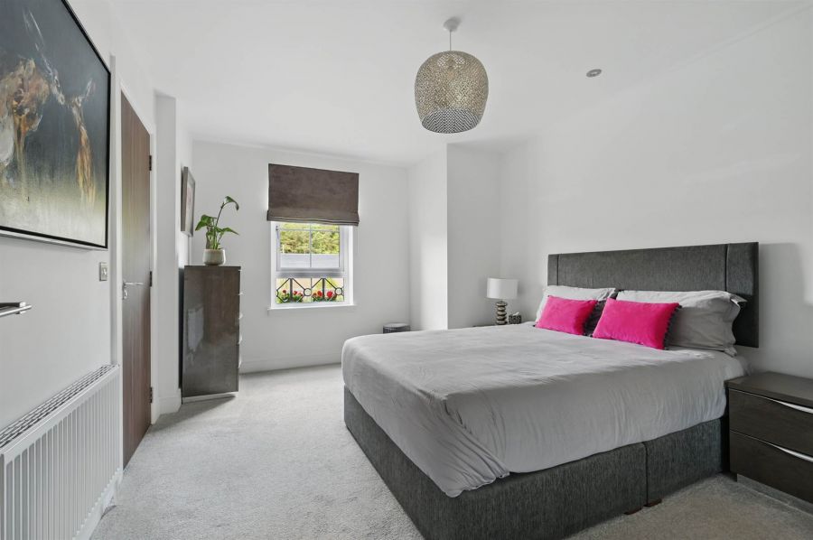 10 Rosepark Gardens