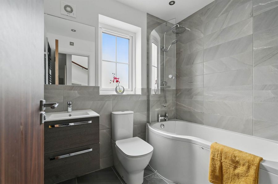 10 Rosepark Gardens