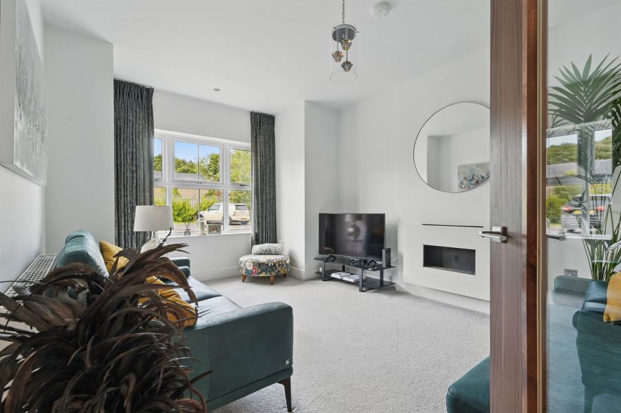 10 Rosepark Gardens