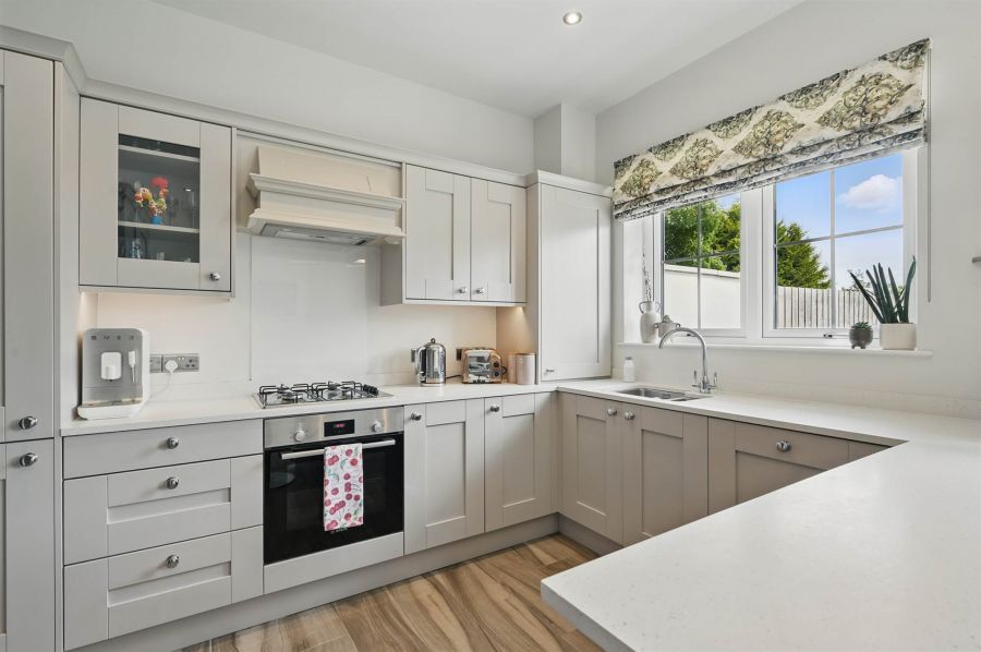 10 Rosepark Gardens