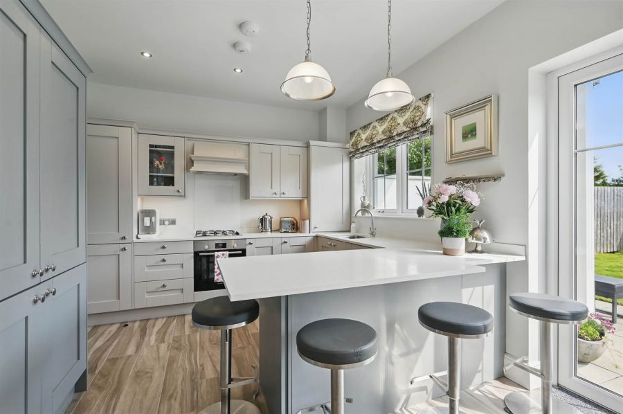10 Rosepark Gardens