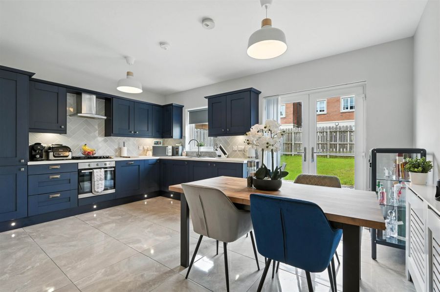 12 Ballyoran Heights