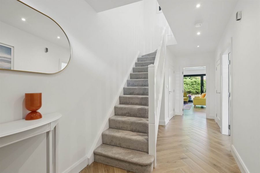 62 Earlswood Road