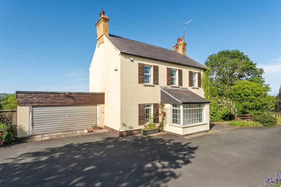 25 Hillhead Road