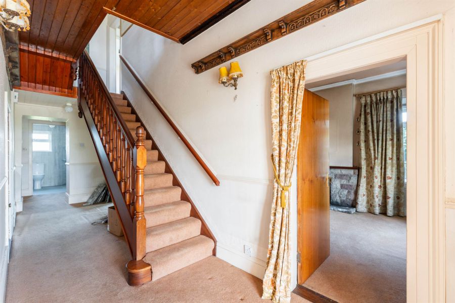 25 Hillhead Road