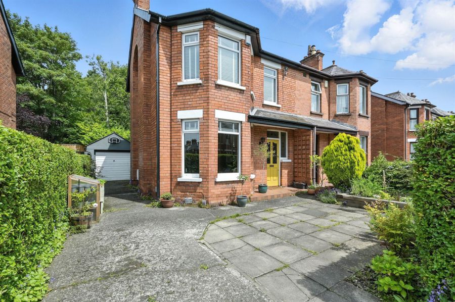 27 Sandhill Gardens