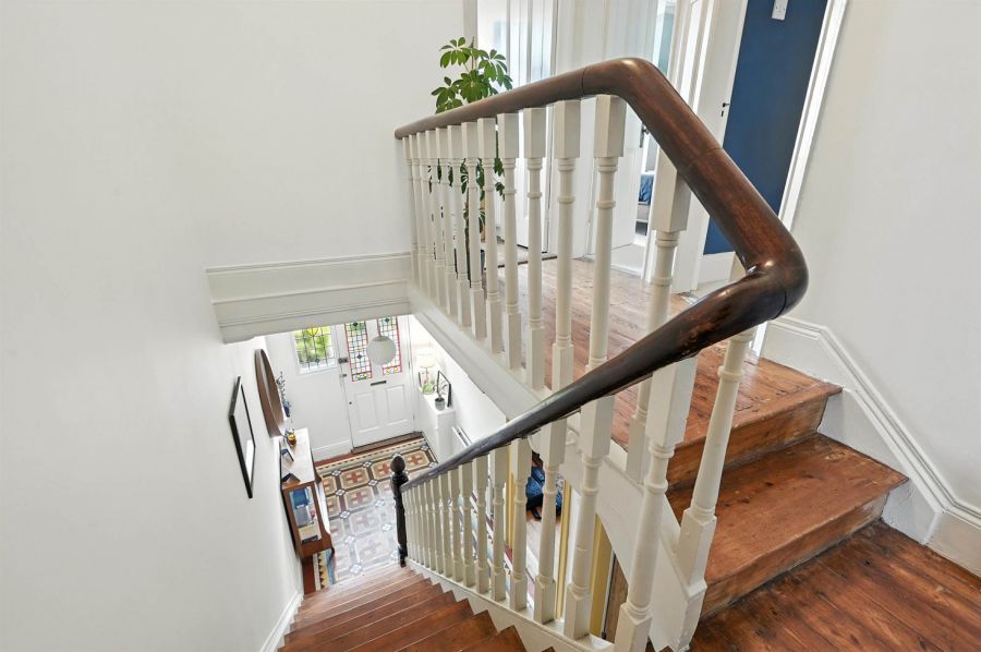 27 Sandhill Gardens
