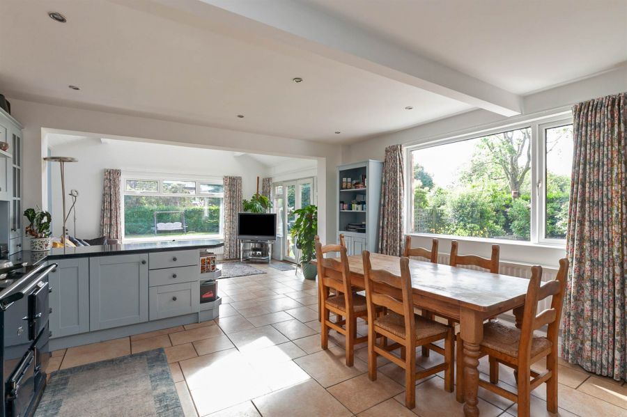 21 Castlehill Road