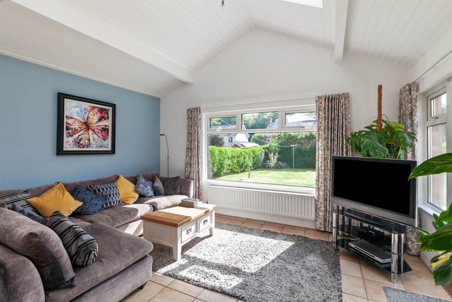 21 Castlehill Road