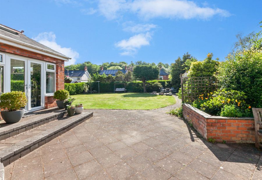 21 Castlehill Road