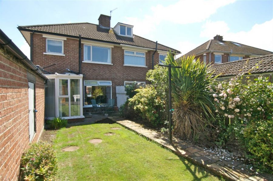 47 Marmont Park