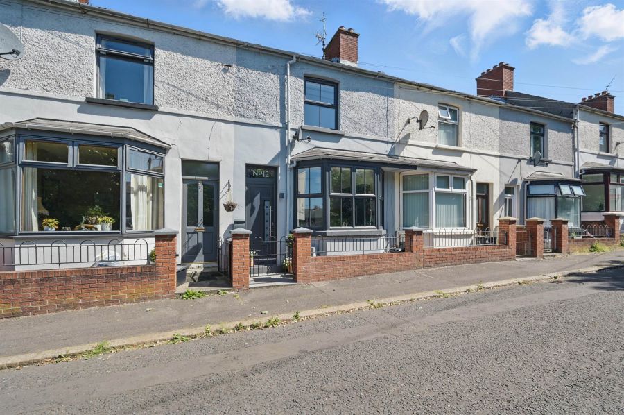 12 Finvoy Street