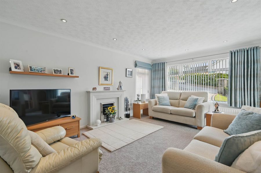 24 Glenariff Drive