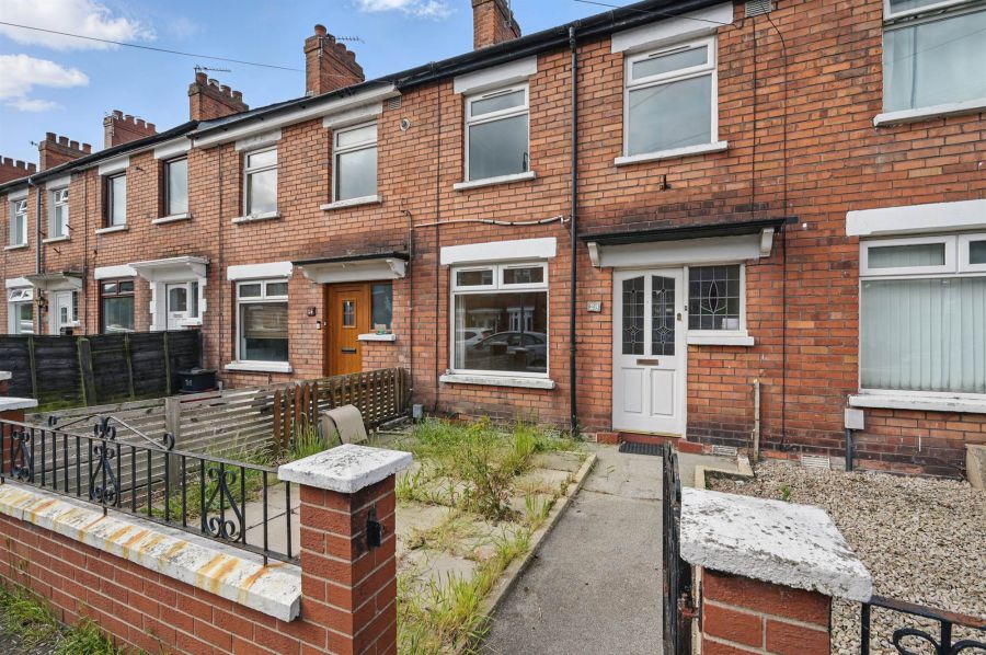 28 Sandbrook Park