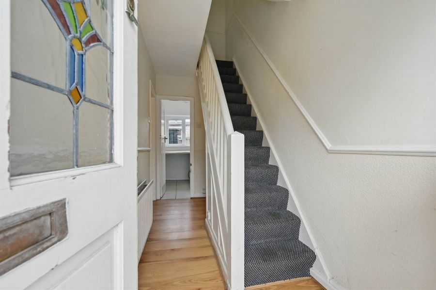 28 Sandbrook Park