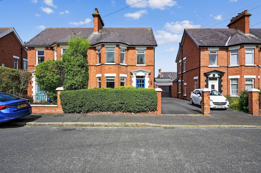 45 Pommern Parade,Castlereagh, Belfast, BT6 9FY