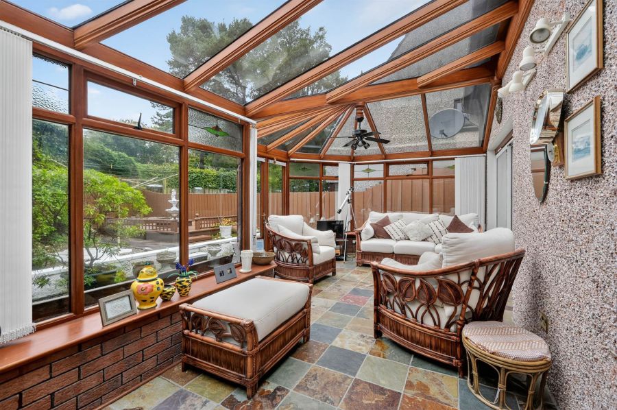 7 Garranard Manor