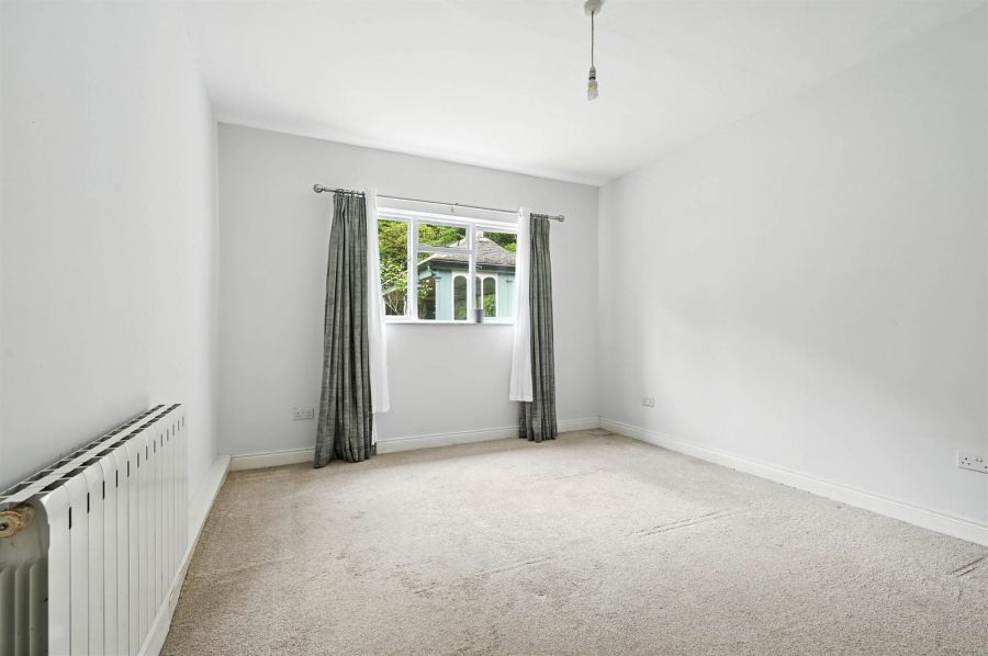 Lismachan House, Flat 3, 378 Belmont Road