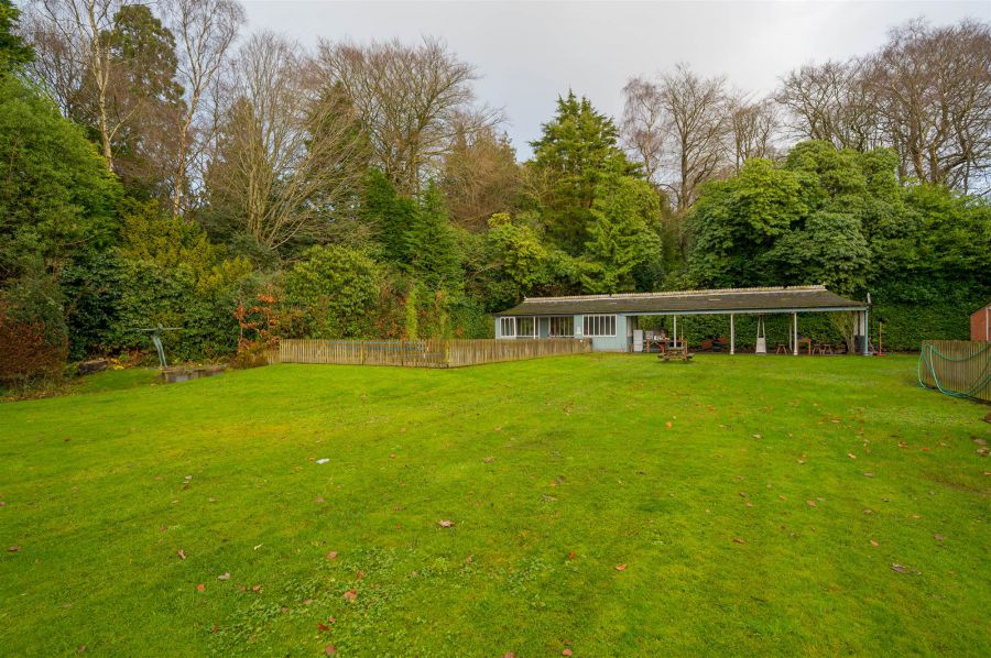 Lismachan House, Flat 3, 378 Belmont Road
