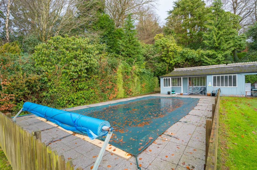 Lismachan House, Flat 3, 378 Belmont Road