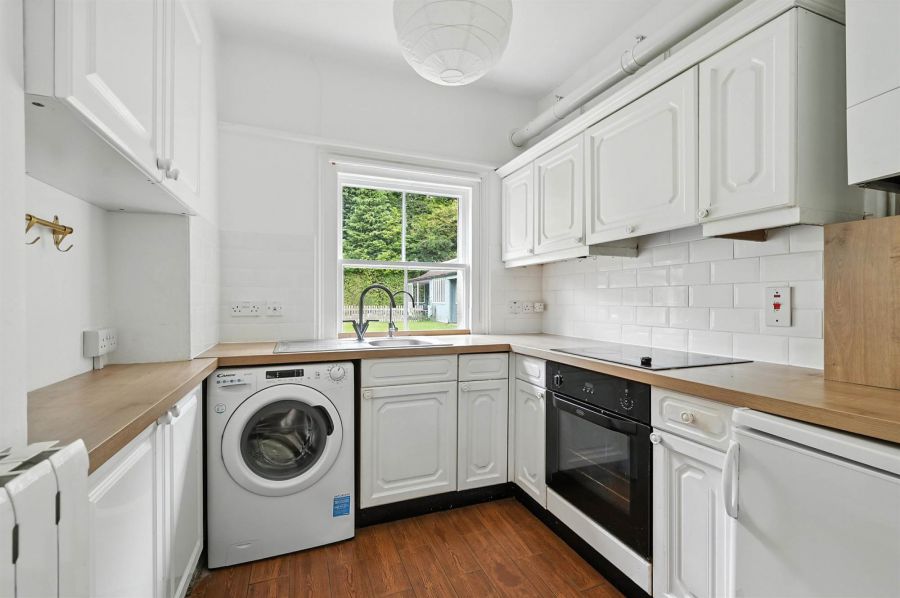 Lismachan House, Flat 3, 378 Belmont Road