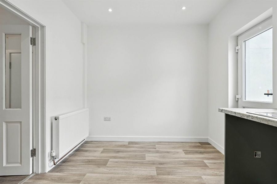30 Castlereagh Parade
