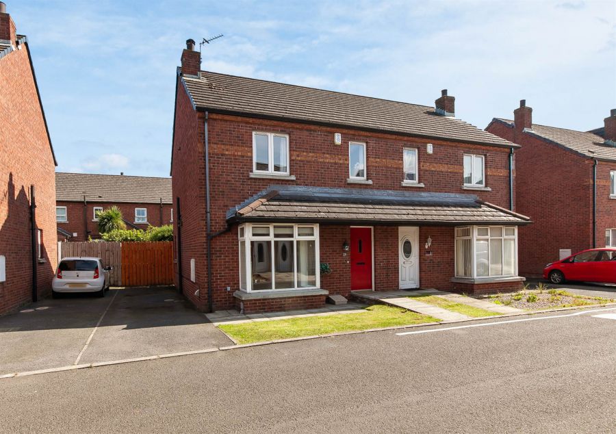 25 Lewis Drive