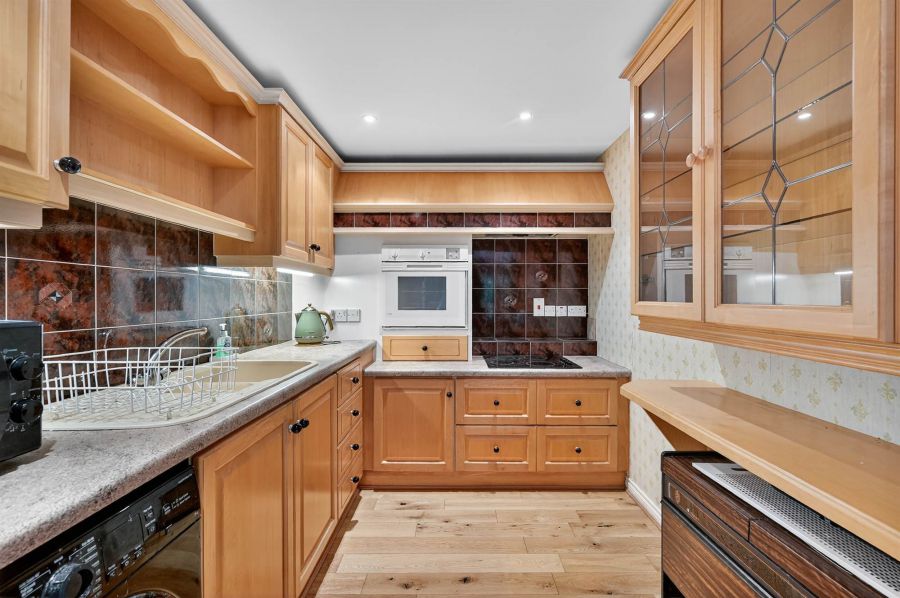 15 Kings Vale