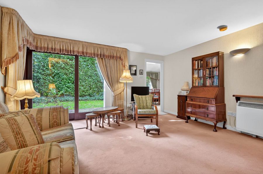15 Kings Vale