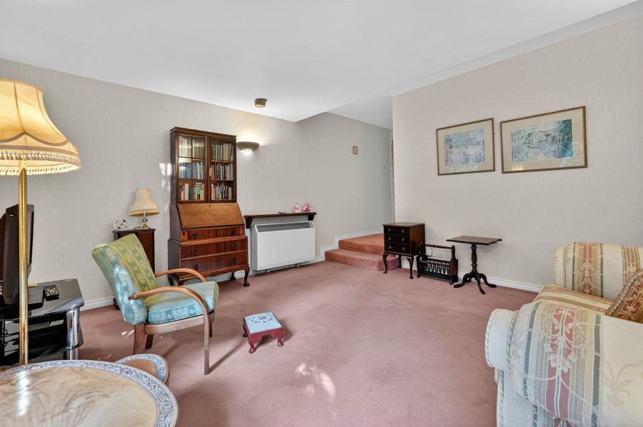 15 Kings Vale
