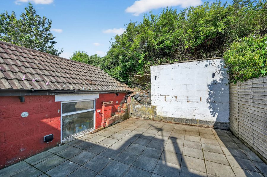 26 Orangefield Gardens