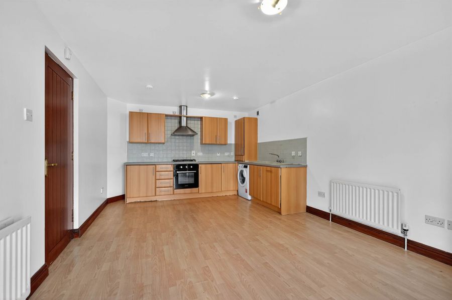 9 Barnetts Chase