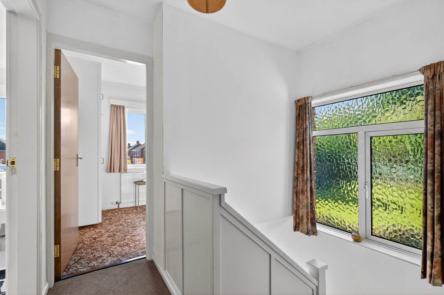 71 Kingsdale Park