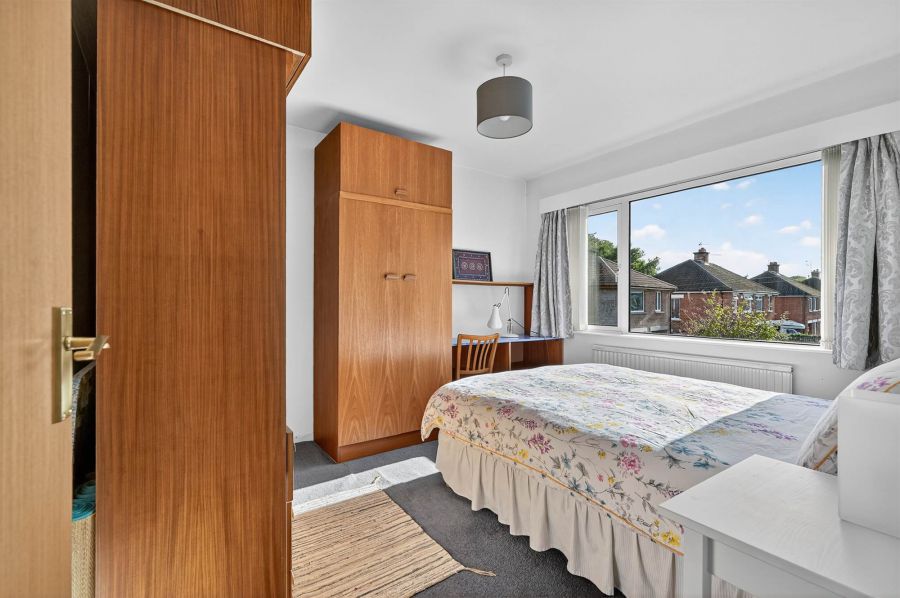 71 Kingsdale Park
